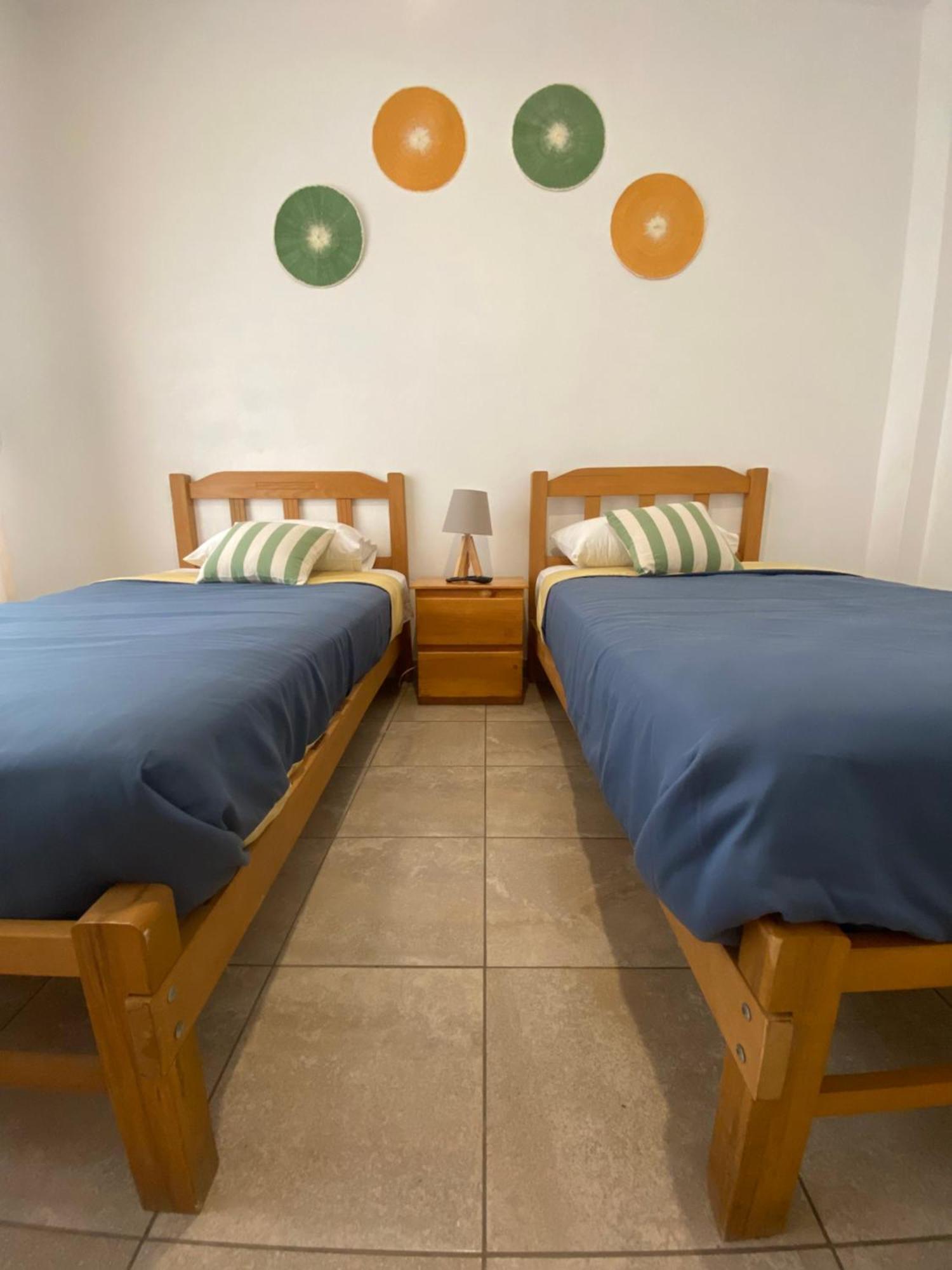 Ravenala Paracas Hostel Bagian luar foto