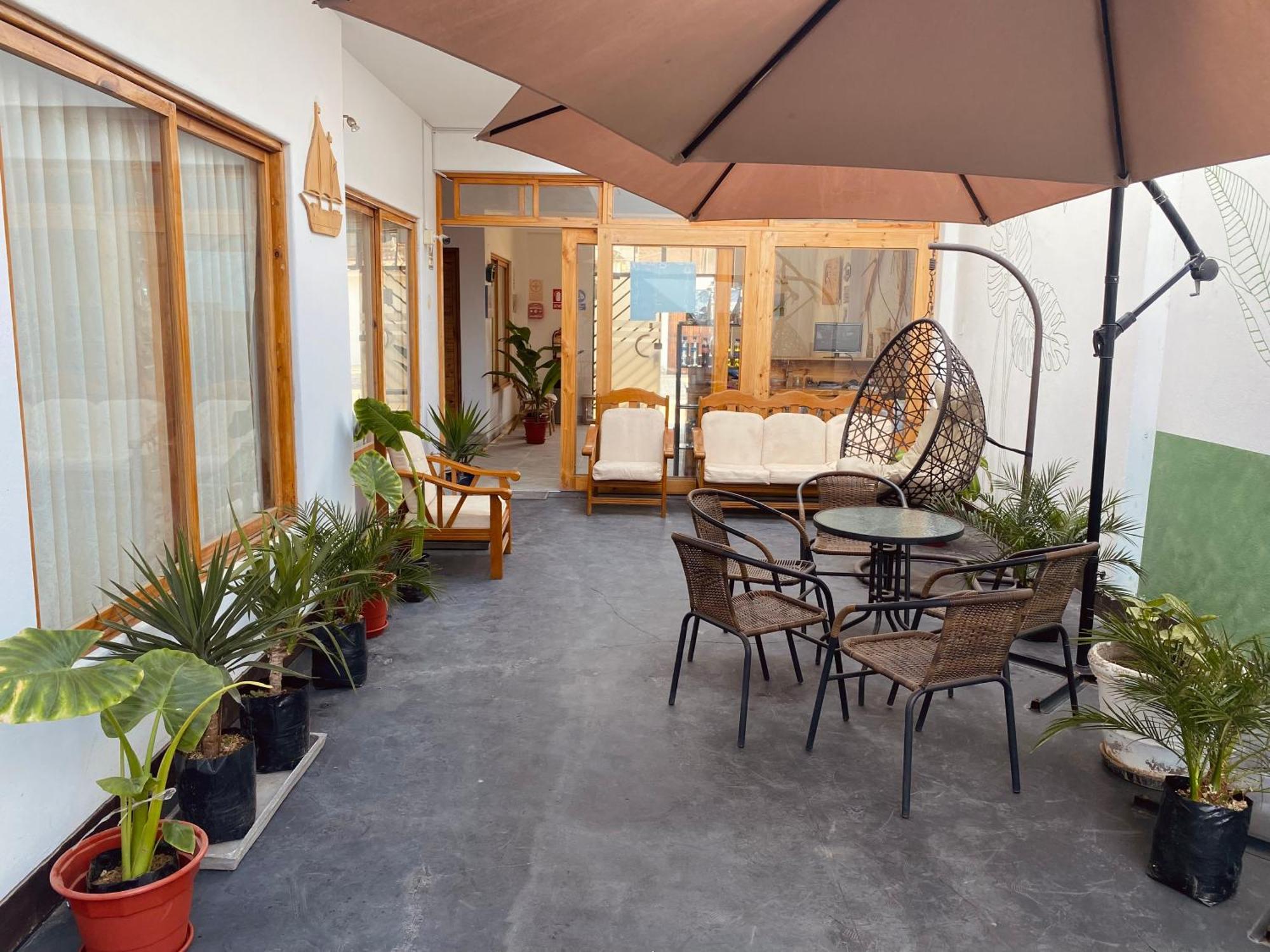 Ravenala Paracas Hostel Bagian luar foto